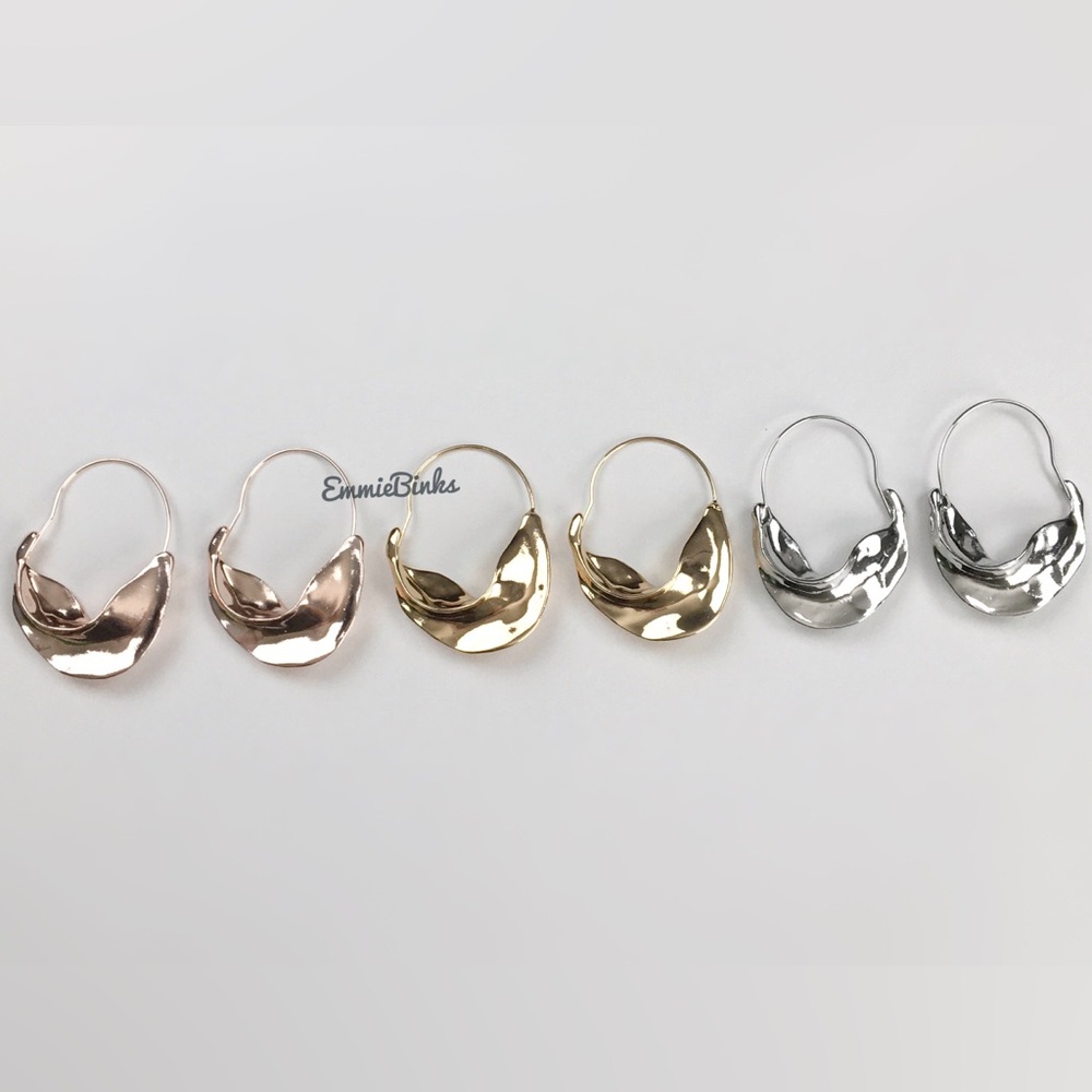 ✨3/$38 New Anthropologie Fulani Twist Hoop Earrings ~ Crescent Hoops Metallic - Picture 12 of 14